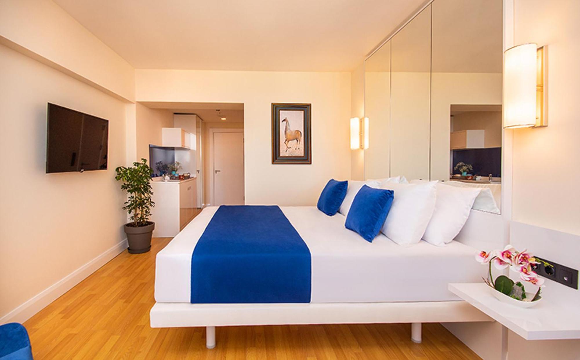 Orbi City Apartments Batoemi Buitenkant foto